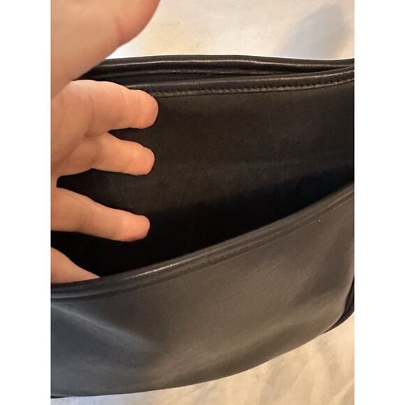 COACH Vintage Janice Legacy 9966 Black Leather Hobo Style Shoulder Bag - Picture 4 of 9
